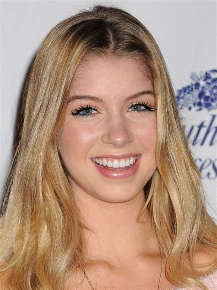Allie DeBerry Height, Weight, Measurements, Bra Size, Shoe Size
