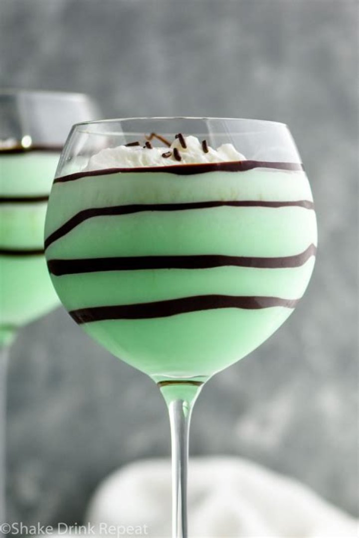 Grasshopper Drink - Celebrating Sweets