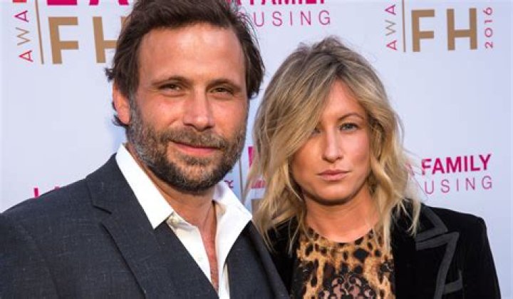 Peter Scanavino Wife, Net Worth, Married, Children, Accent, Age