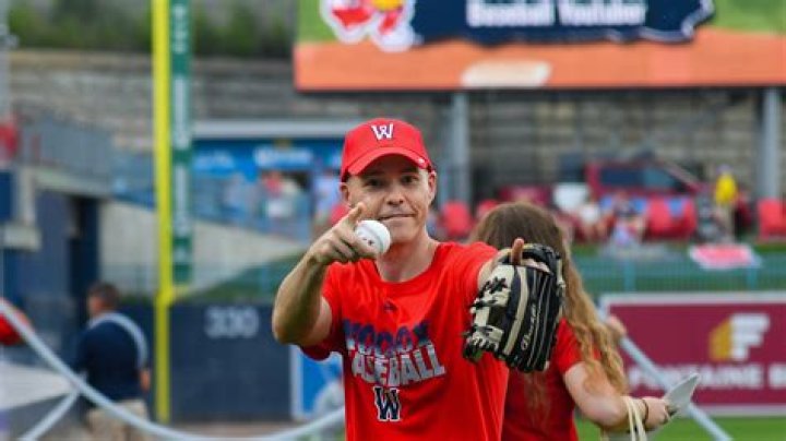 Zack Hample Net Worth (2022) – Earnings, Income, Lifestyle